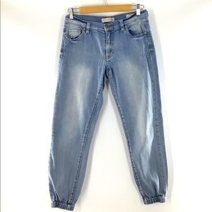 Bullhead Denim Co. Blue Jean Joggers Size 3/4